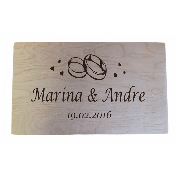 Holzkiste mit Namen und Datum "Hochzeit"